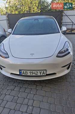 Седан Tesla Model 3 2020 в 
