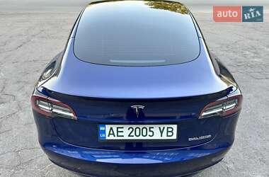 Седан Tesla Model 3 2022 в Днепре
