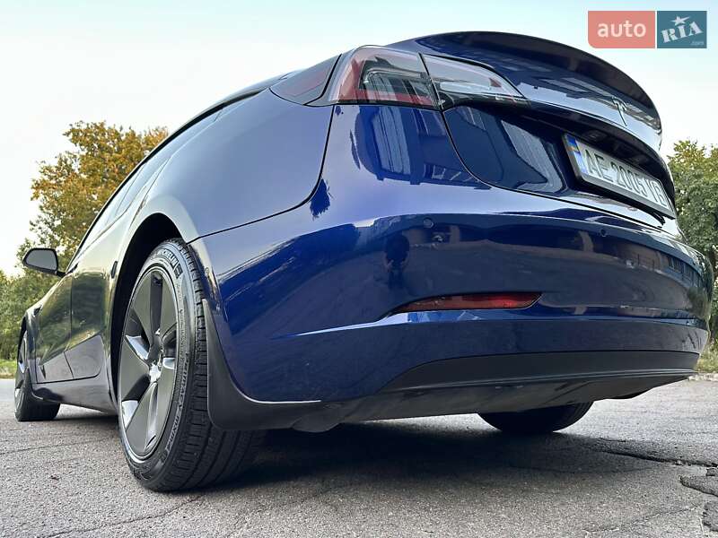 Седан Tesla Model 3 2022 в Дніпрі