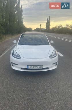 Tesla Model 3 2018