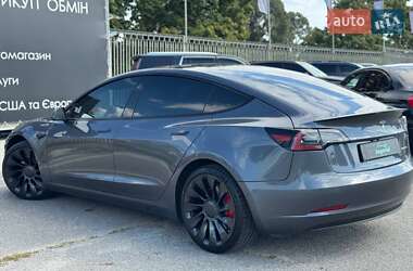 Седан Tesla Model 3 2021 в 