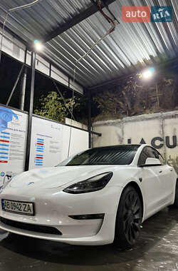 Седан Tesla Model 3 2022 в Киеве