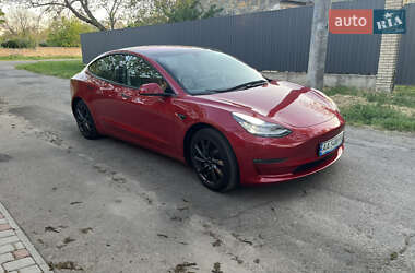 Седан Tesla Model 3 2019 в 