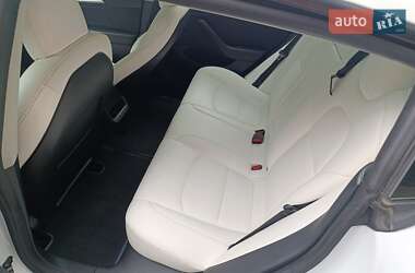 Седан Tesla Model 3 2021 в Одессе