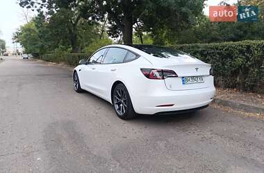 Седан Tesla Model 3 2021 в Одессе