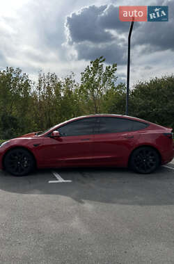 Седан Tesla Model 3 2019 в 