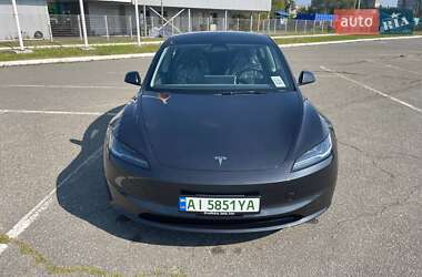 Седан Tesla Model 3 2024 в 