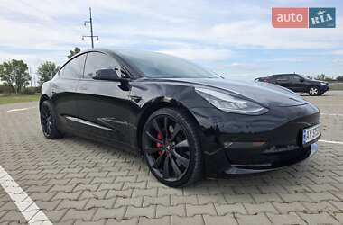 Tesla Model 3 2019