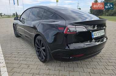 Седан Tesla Model 3 2019 в 