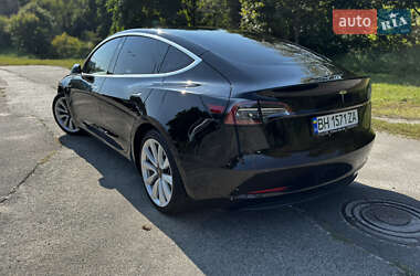 Седан Tesla Model 3 2018 в 