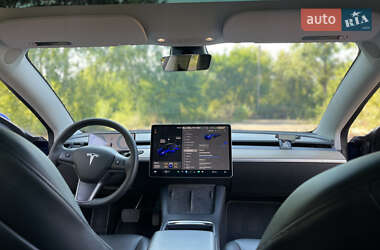 Седан Tesla Model 3 2021 в Киеве