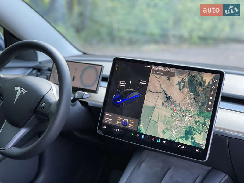 Седан Tesla Model 3 2021 в Києві