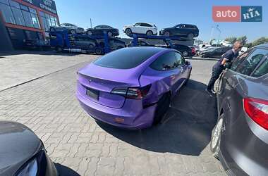 Седан Tesla Model 3 2020 в 