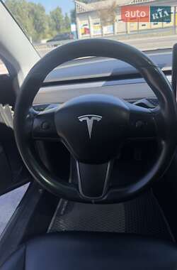Седан Tesla Model 3 2018 в 