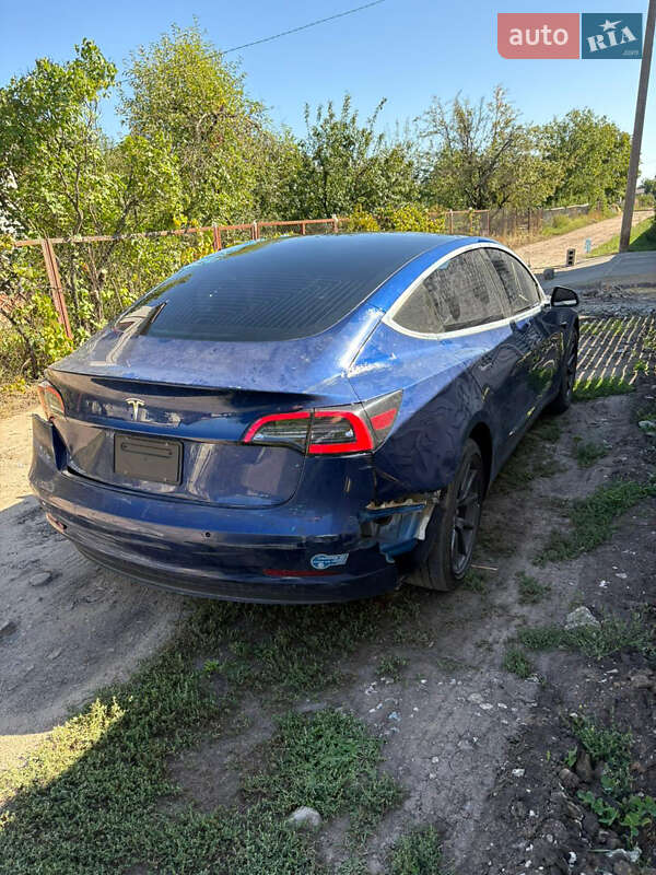 Седан Tesla Model 3 2020 в Харькове