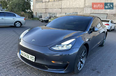Седан Tesla Model 3 2022 в Києві