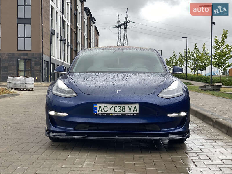 Седан Tesla Model 3 2018 в Луцке фото 3 Седан Tesla Model 3 2018 в Луцке