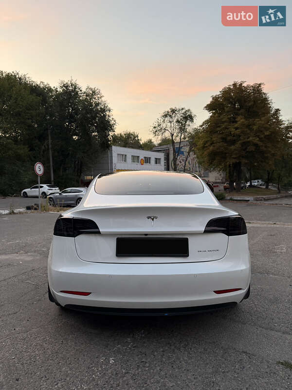 Седан Tesla Model 3 2022 в Днепре фото 8 Седан Tesla Model 3 2022 в Днепре