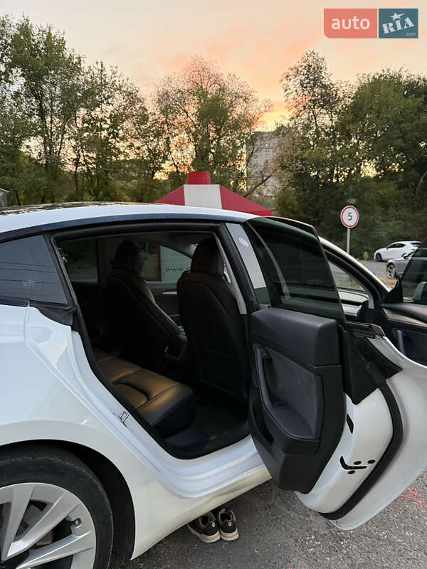 Седан Tesla Model 3 2022 в Днепре фото 11 Седан Tesla Model 3 2022 в Днепре