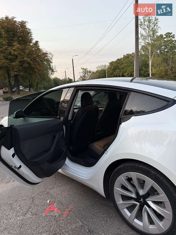 Седан Tesla Model 3 2022 в Днепре фото 13 Седан Tesla Model 3 2022 в Днепре