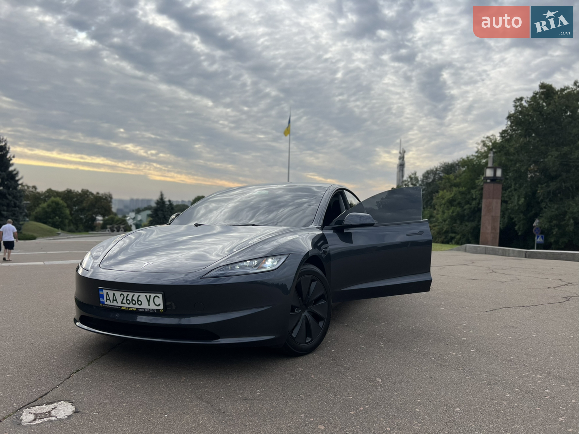 2024 Tesla Model 3 - мініатюра 2
