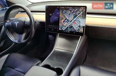 Седан Tesla Model 3 2018 в 