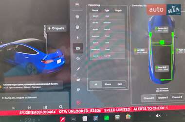 Седан Tesla Model 3 2018 в Киеве
