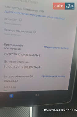 Седан Tesla Model 3 2020 в Житомирі
