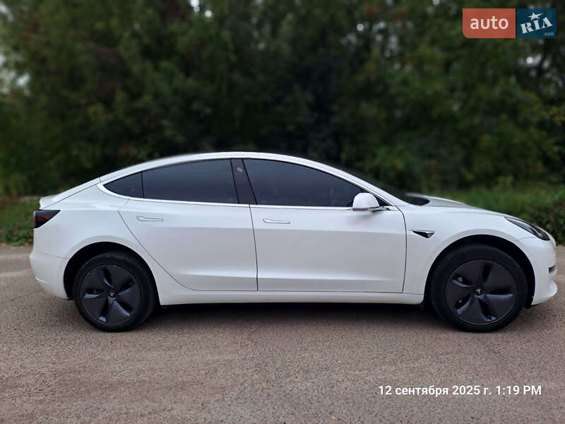 Седан Tesla Model 3 2020 в Житомире фото 12 Седан Tesla Model 3 2020 в Житомире