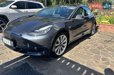 Седан Tesla Model 3 2018 в Києві