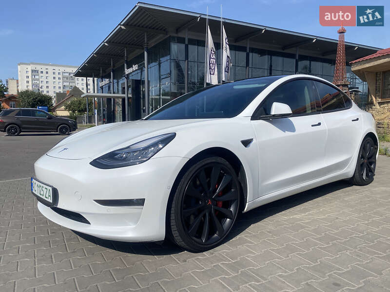 Седан Tesla Model 3 2019 в Луцьку