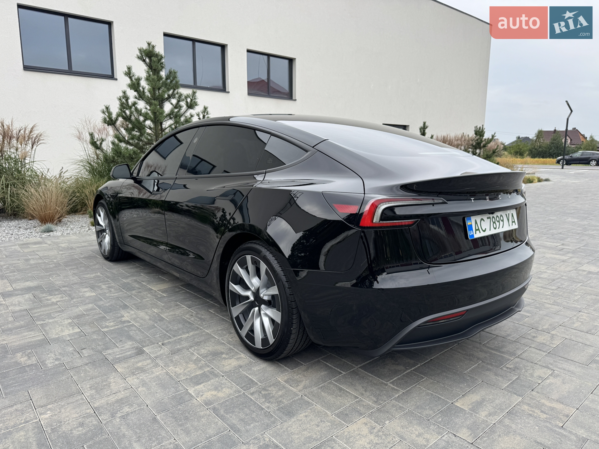 2024 Tesla Model 3 - мініатюра 10