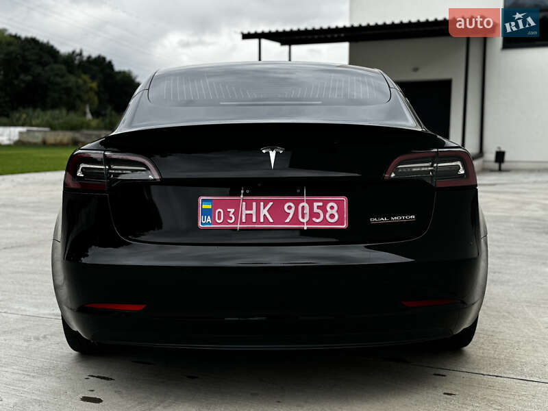 Седан Tesla Model 3 2019 в Луцке