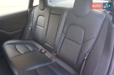 Седан Tesla Model 3 2018 в 