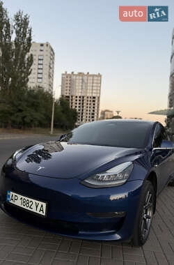 Седан Tesla Model 3 2019 в 