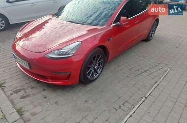 Седан Tesla Model 3 2019 в Ужгороде