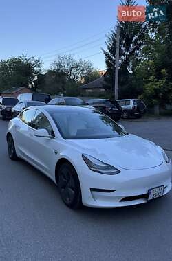 Tesla Model 3 2020