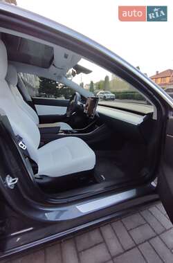 Седан Tesla Model 3 2019 в Запорожье