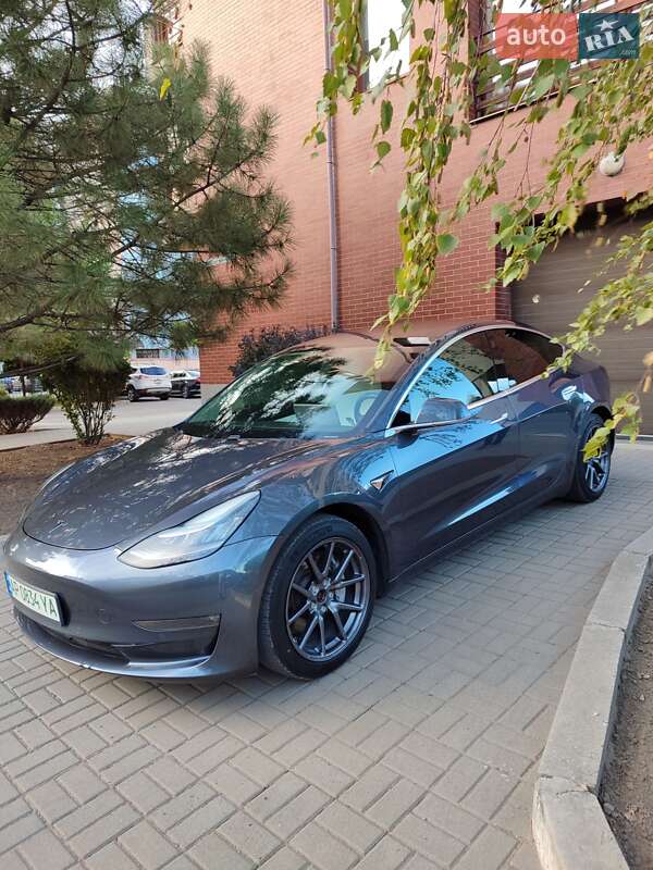 Седан Tesla Model 3 2019 в Запорожье фото 10 Седан Tesla Model 3 2019 в Запорожье