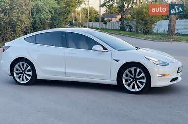 Седан Tesla Model 3 2018 в 