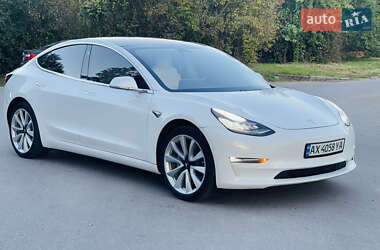 Tesla Model 3 2018