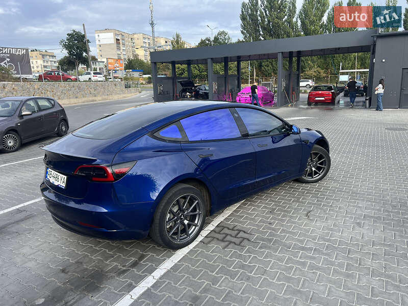Седан Tesla Model 3 2021 в Вінниці