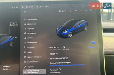 Седан Tesla Model 3 2021 в 