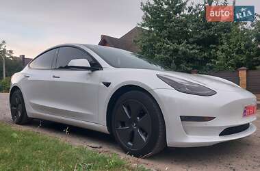 Tesla Model 3 2022