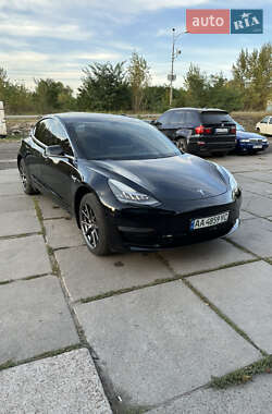 Tesla Model 3 2019