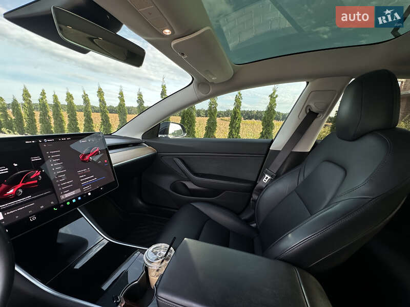 Седан Tesla Model 3 2019 в Луцке фото 16 Седан Tesla Model 3 2019 в Луцке