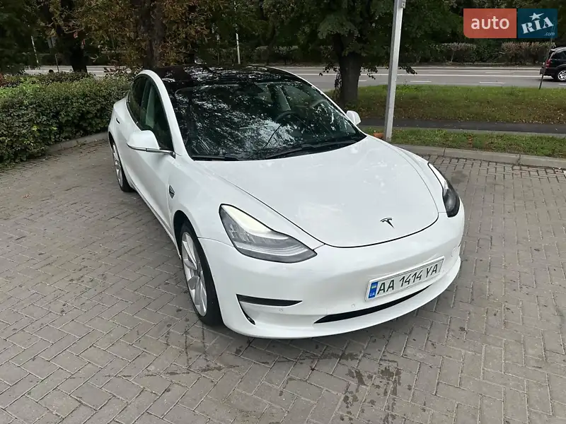 Tesla Model 3