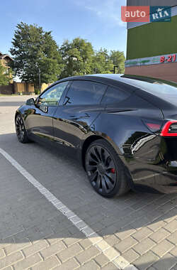 Седан Tesla Model 3 2021 в 