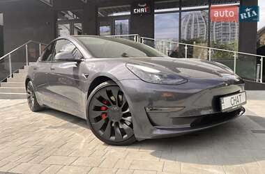 Седан Tesla Model 3 2023 в Києві