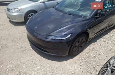 Седан Tesla Model 3 2024 в Києві